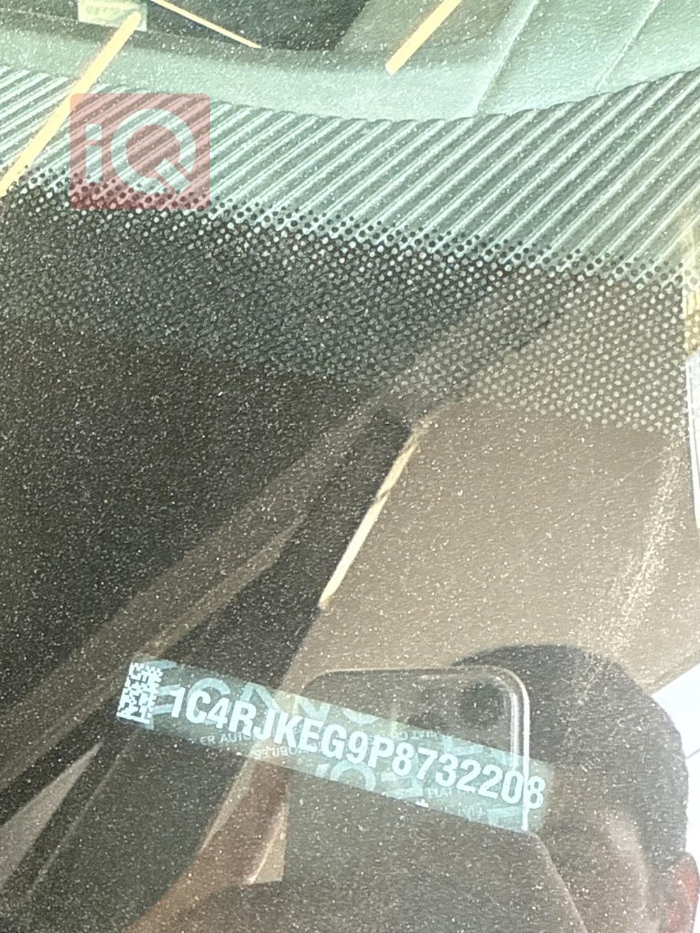 جیپ L گراند شیرۆکی